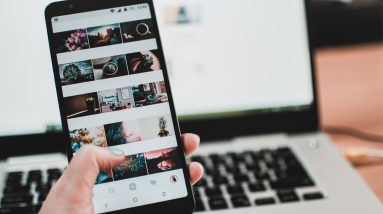 The Mobile-Friendly Advantage: SEO for Ecommerce in the Smartphone Era 12 pexels lisa fotios 1092671